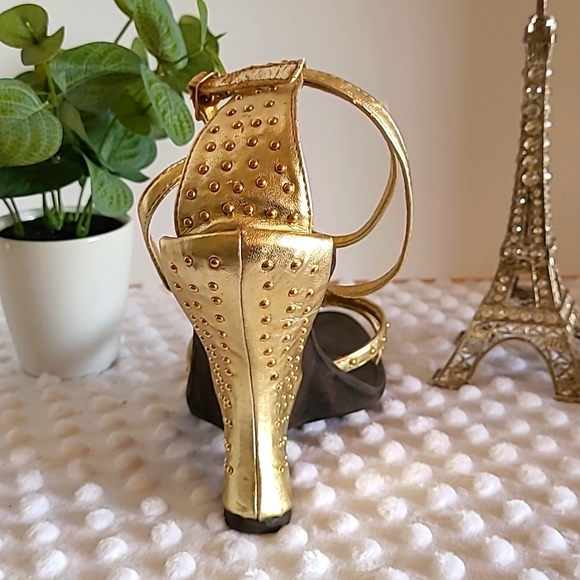 Gold and brown wedge sandals. Size 9. I #9-0139 - Picture 2 of 3